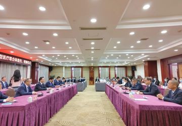 凉山州第一人民医院与会理市人民医院智慧型医疗联合体签约授牌仪式在会理举行