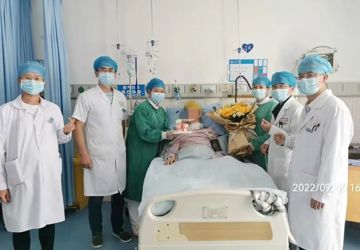 疫情防控不放松，守护生命温暖颂